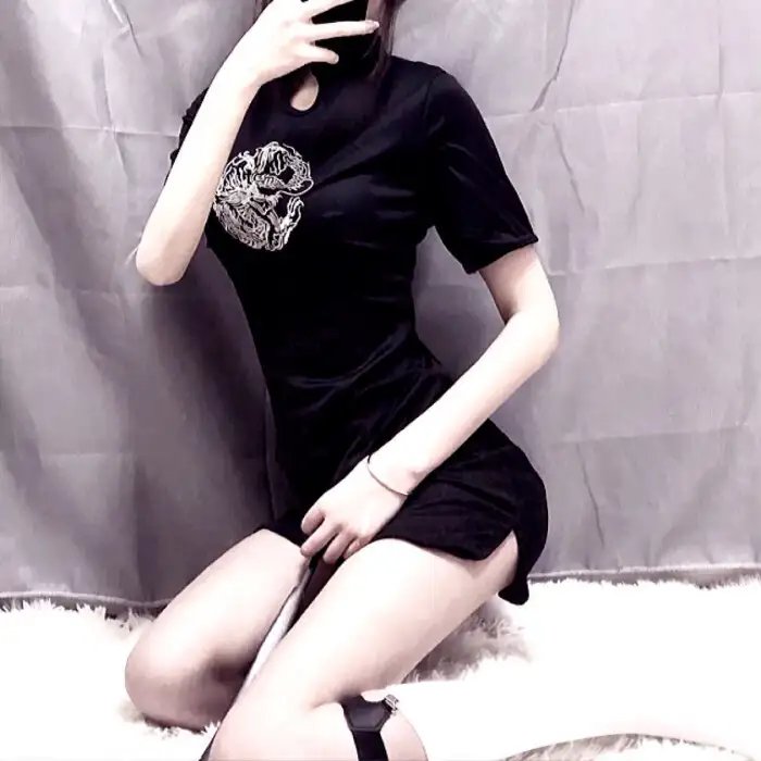 霓裳鬼影